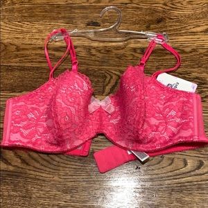 B.tempt’d by Wacoal bra